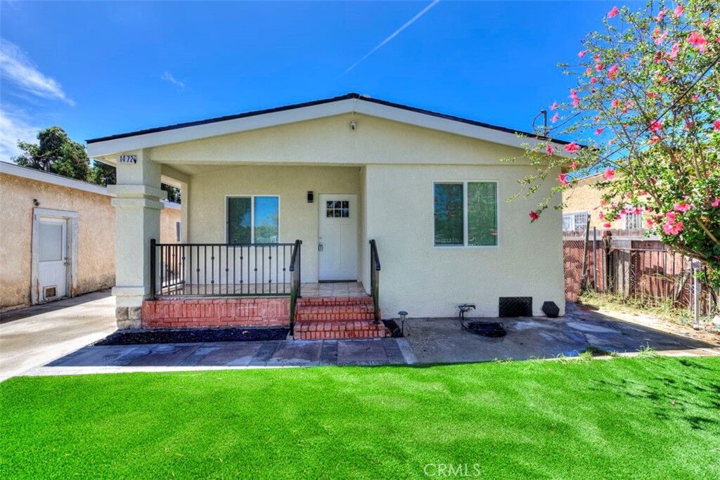 Property Photo:  1474 E 110th  CA 90059 