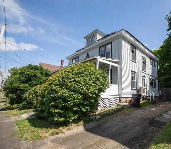 Property Photo:  263 Pine Street  ME 04401 