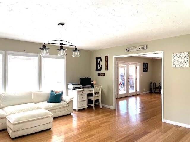 Property Photo: 675 Palacia Court CA 95380