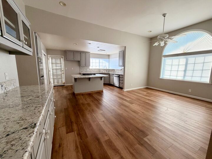 Property Photo: 556 Blue Herron Court CA 95252
