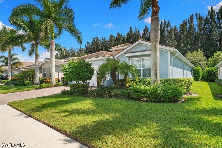 Property Photo: 14523 Topsail Drive FL 34114
