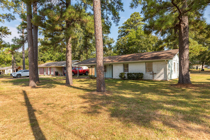 Property Photo:  713 Dennis Street  TX 75941 