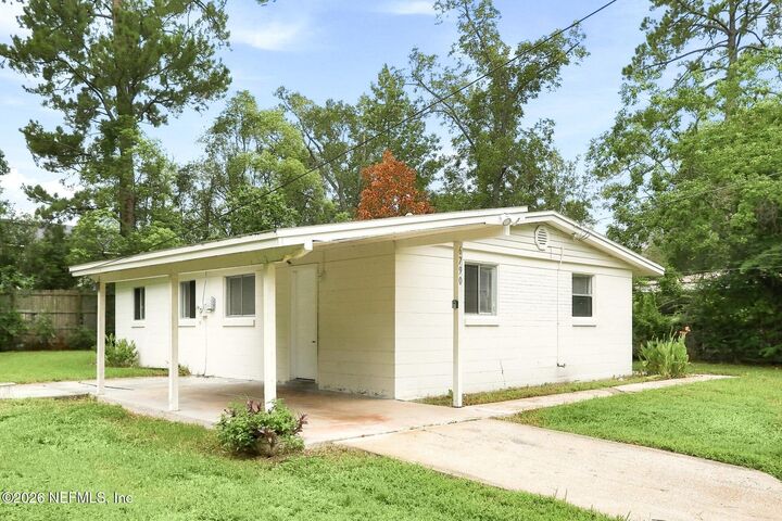 Property Photo:  6790 Tinkerbell Lane  FL 32210 