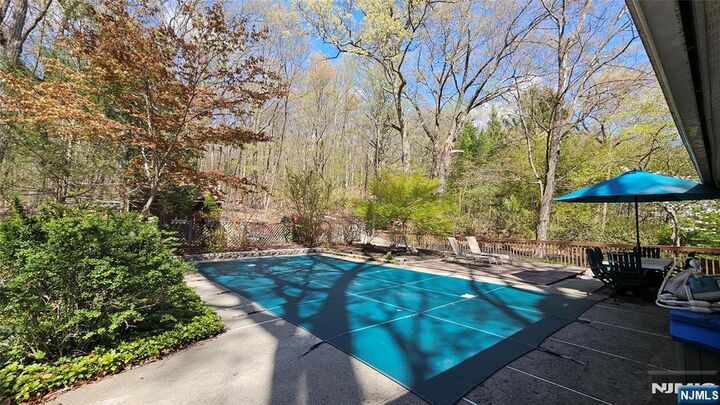 Property Photo:  540 Paterson Hamburg Turnpike  NJ 07480 