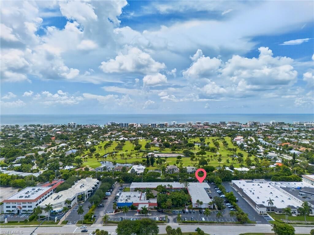 Property Photo:  2555 9th St N 204  FL 34103 