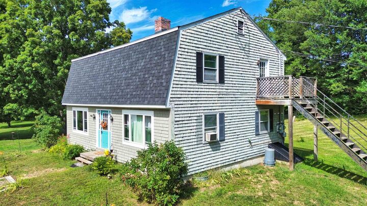 Property Photo: 7 Applecrest Lane NH 03216