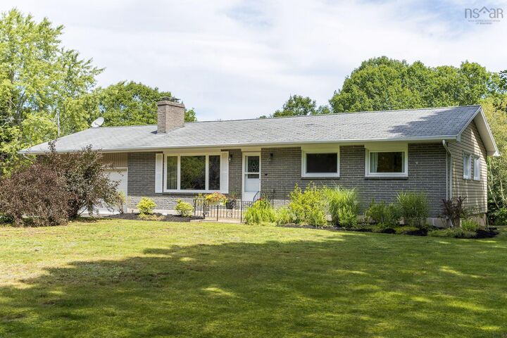 Property Photo:  62 Cook Avenue  NS B0P 1W0 