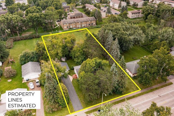 Property Photo: 1704 Doddridge Avenue MN 55720