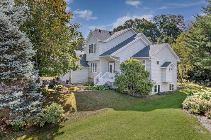 Property Photo: 1335 Woods Creek Drive MN 55328