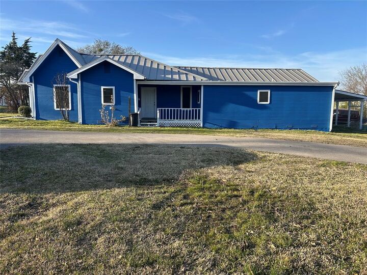 Property Photo:  1004 Church Street  TX 75482 