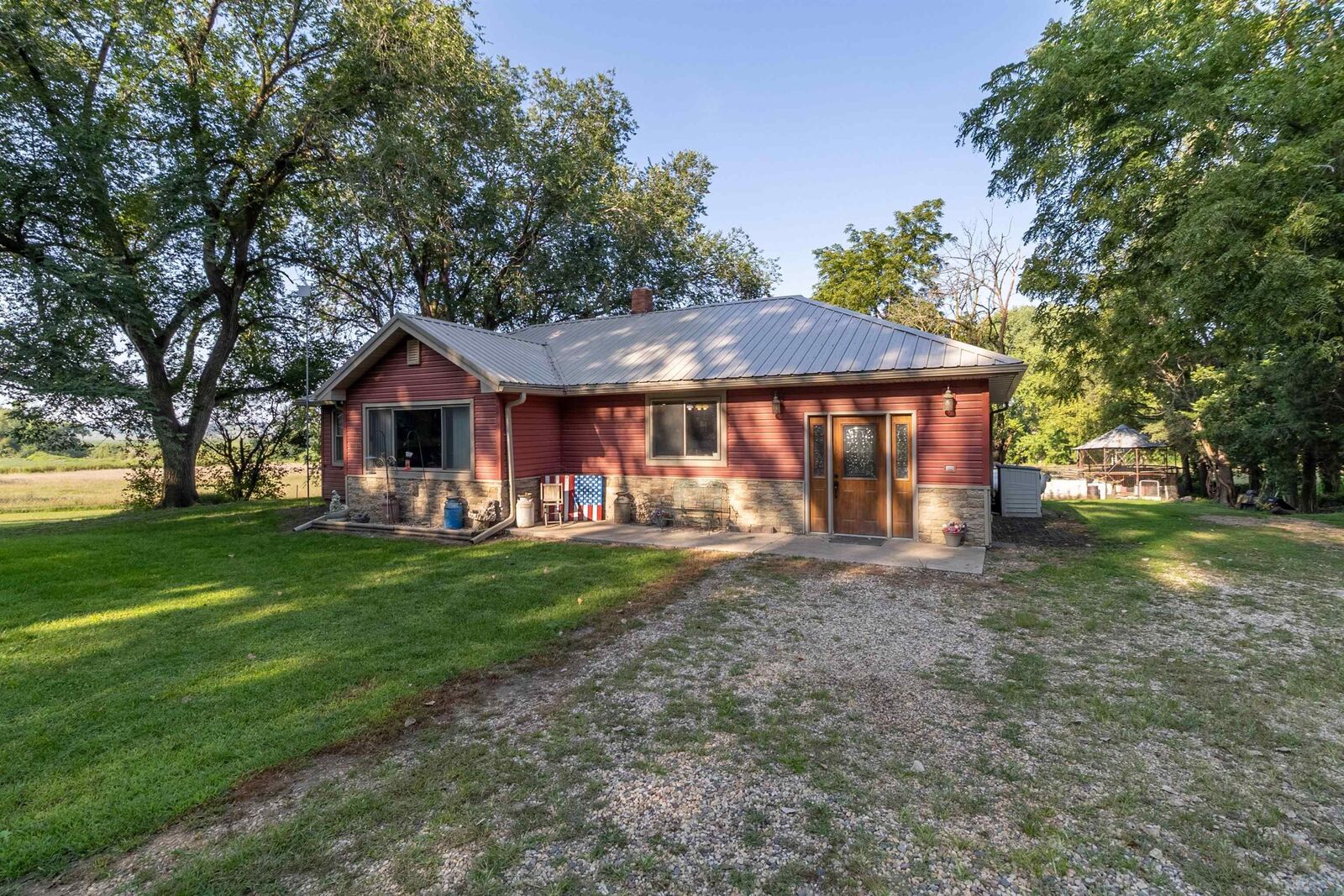 Property Photo:  2527 Morgan Trail  IA 51004 