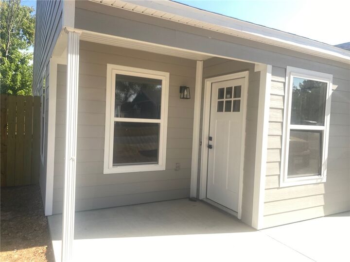 Property Photo: 3103 NE 12th Street AR 72712
