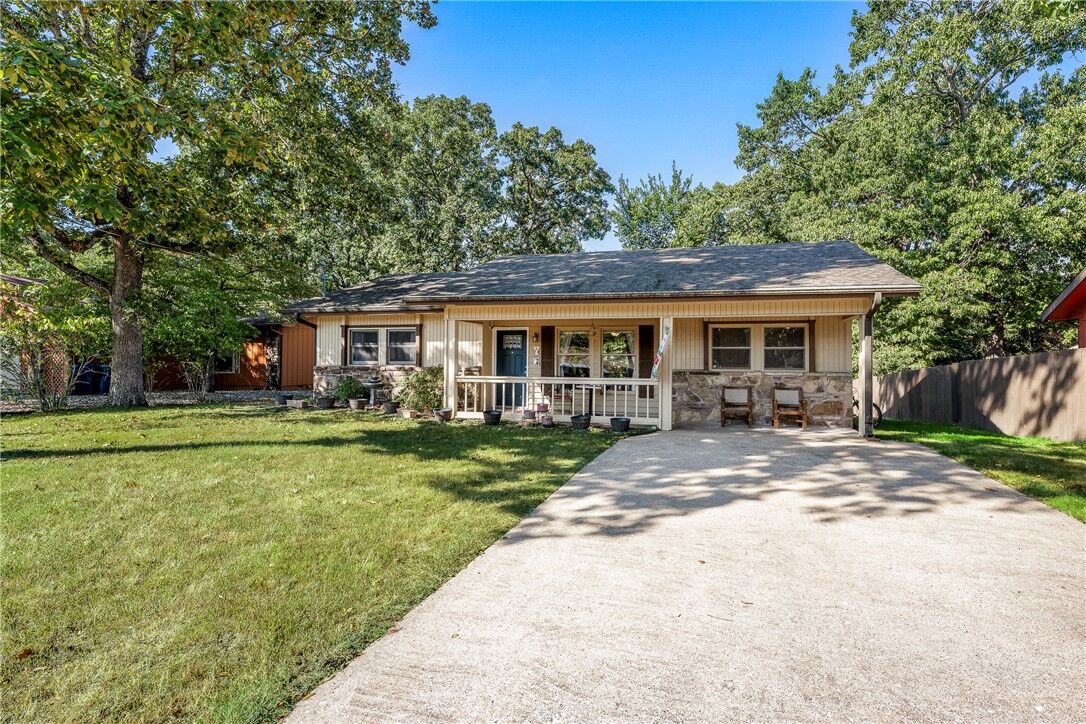 Property Photo:  7 Brightling Lane  AR 72715 