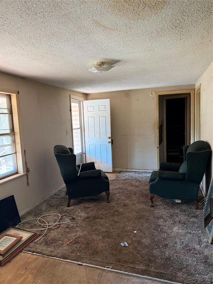 Property Photo:  2 SW Howard Avenue  OK 74745 