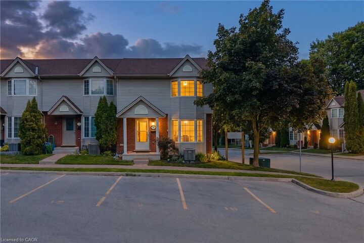 Property Photo:  235 Saginaw Parkway 18  ON N1T 1X4 