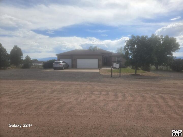 Property Photo:  1652 Hermosa Dr  CO 81007 