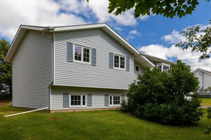 Property Photo: 33 Amanda Drive PE C1C 0A1
