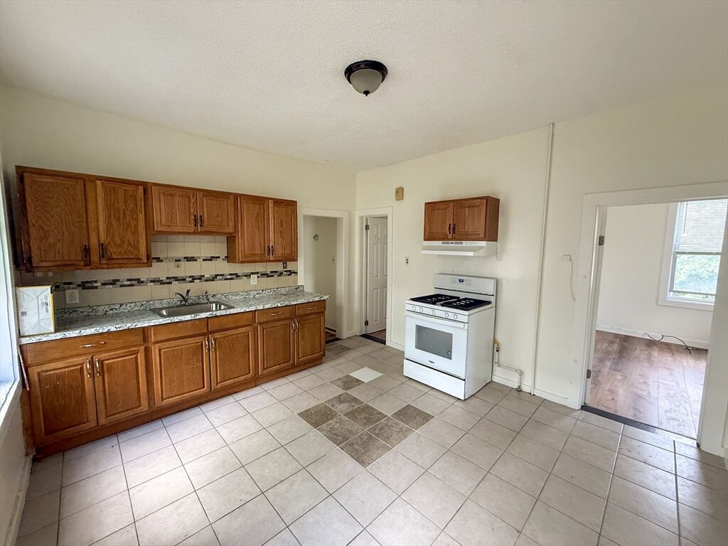Property Photo:  60 Lucerne St. 2  MA 02124 