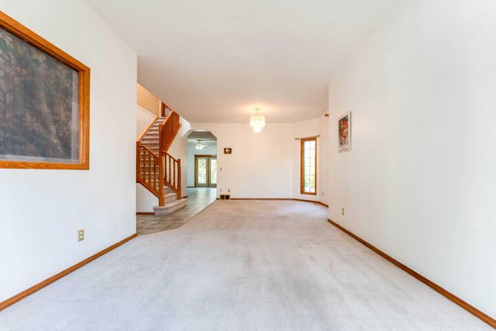 Property Photo: 117 Evergreen Place SW AB T2Y 3K7