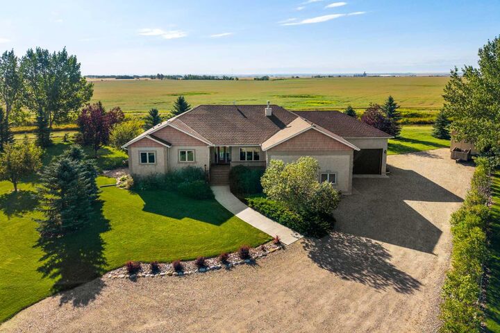 Property Photo:  262039 Township Road 224  AB T0J 0M0 