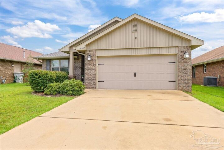 Property Photo:  4081 Hazelhurst Dr  FL 32571 