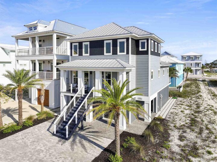 Property Photo: 7339 Grand Navarre Blvd FL 32566