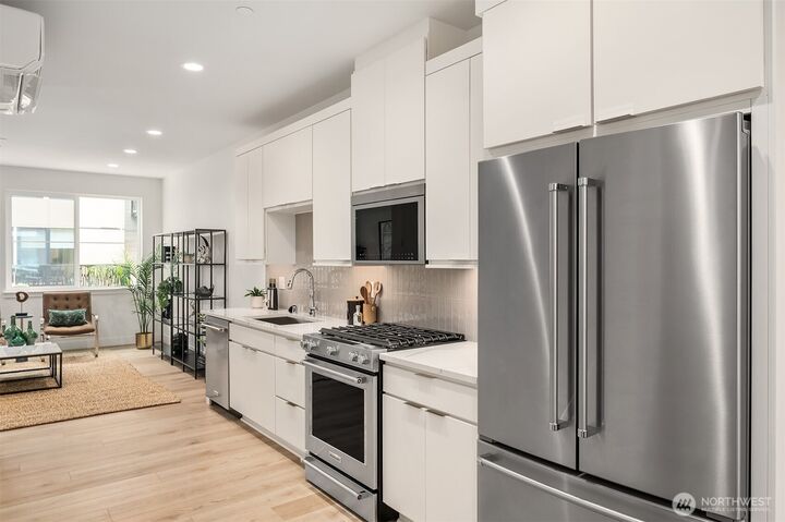 Property Photo: 13365 NE 175th Place 31 WA 98072
