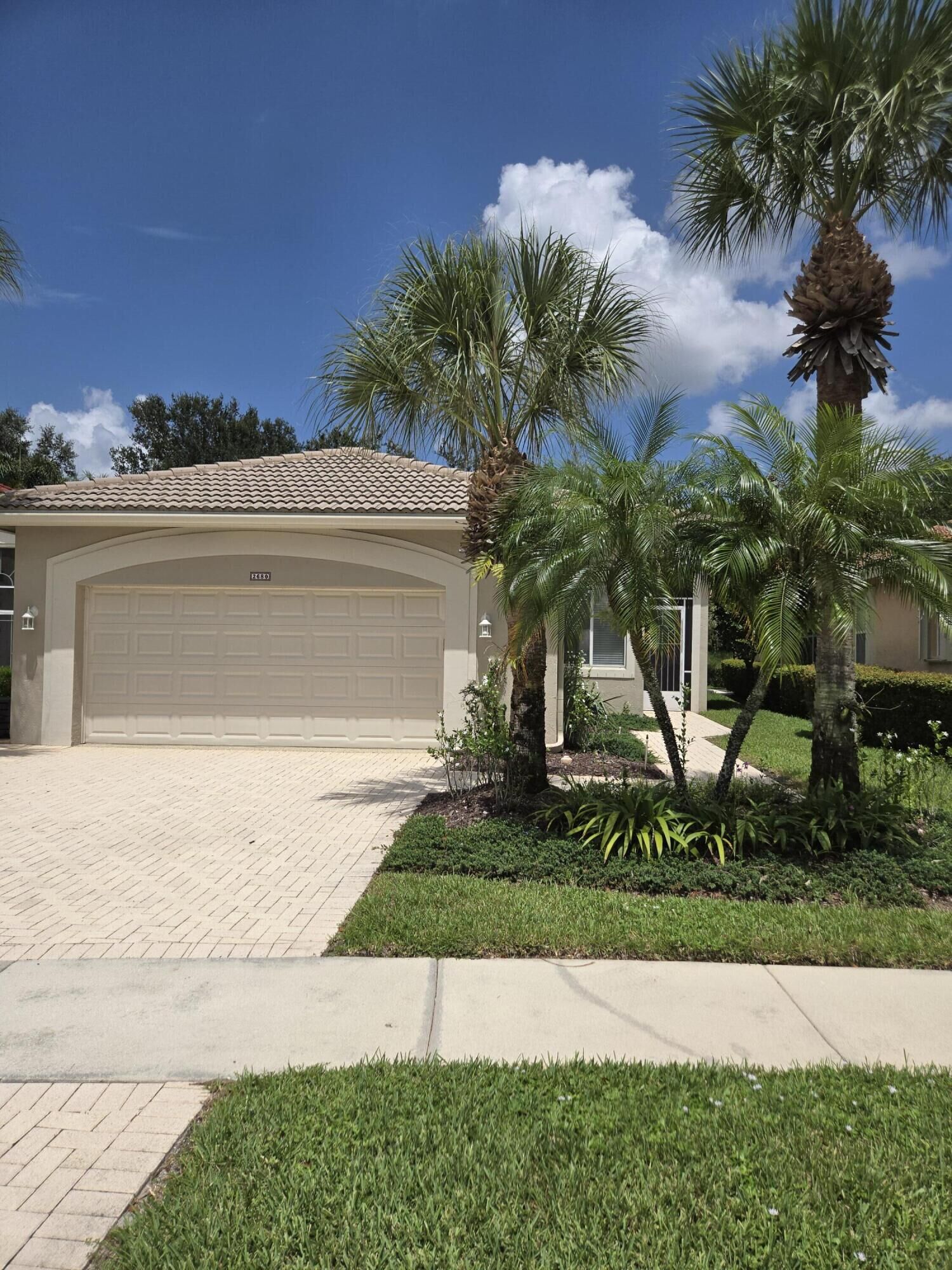 Property Photo: 2680 Clipper Circle FL 33411