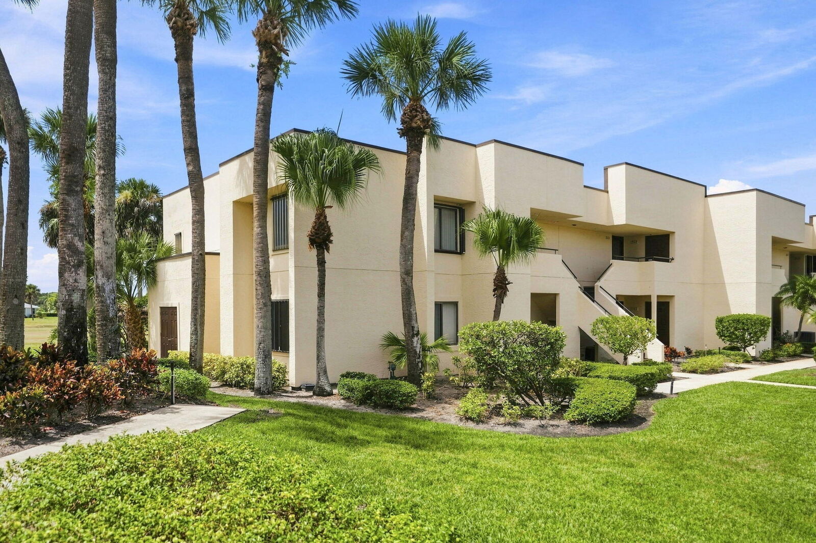 Property Photo:  6940 SE Constitution 201  FL 33455 