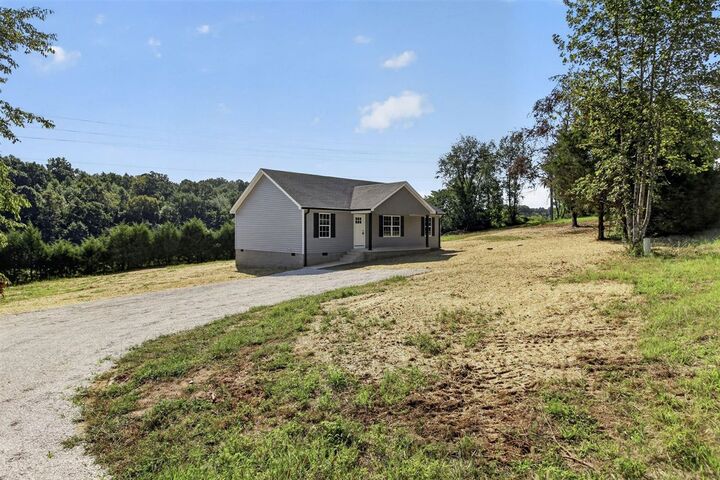 Property Photo: 8654 Hammonsville Road KY 42713