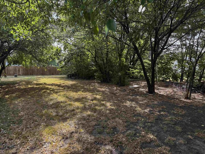 Property Photo:  206 S Rose Hill Rd  KS 67133 