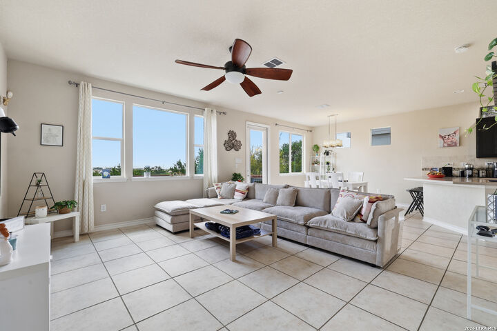 Property Photo: 21742 Andrews Gdn TX 78258