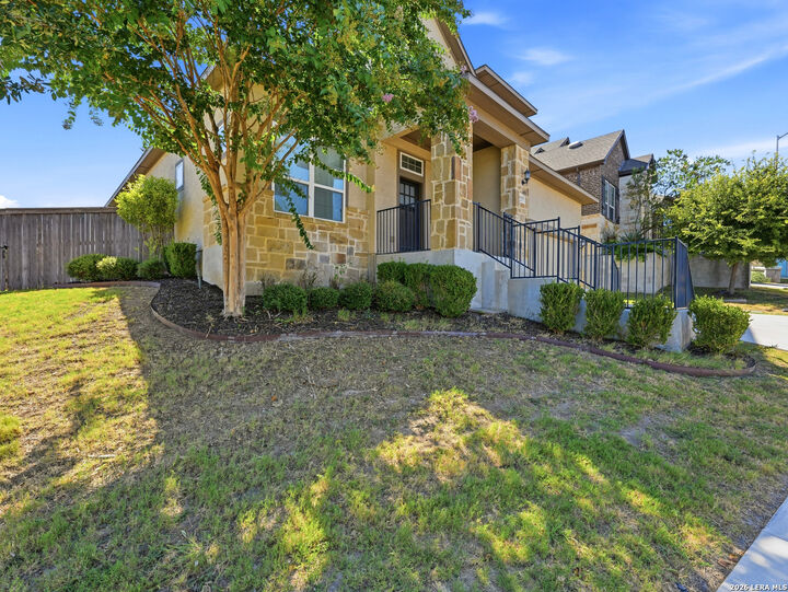 Property Photo: 619 Hidden View St TX 78130
