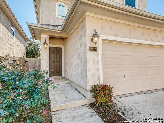 Property Photo: 6912 Abbey Falls TX 78249