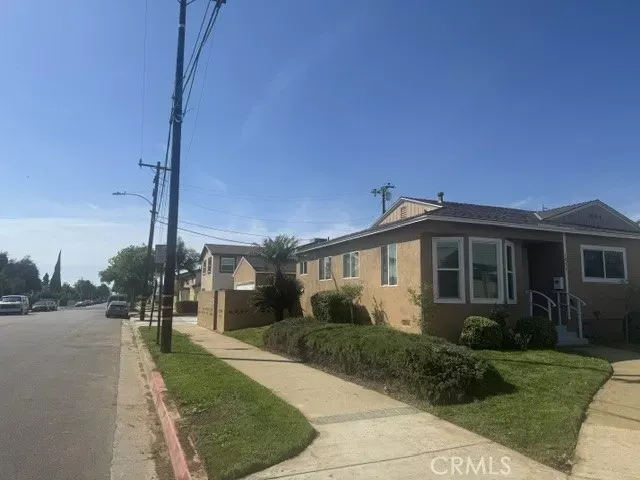 Property Photo:  1057 S 5th Street  CA 90640 