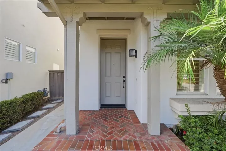 Property Photo: 8 Dahlia CA 92618