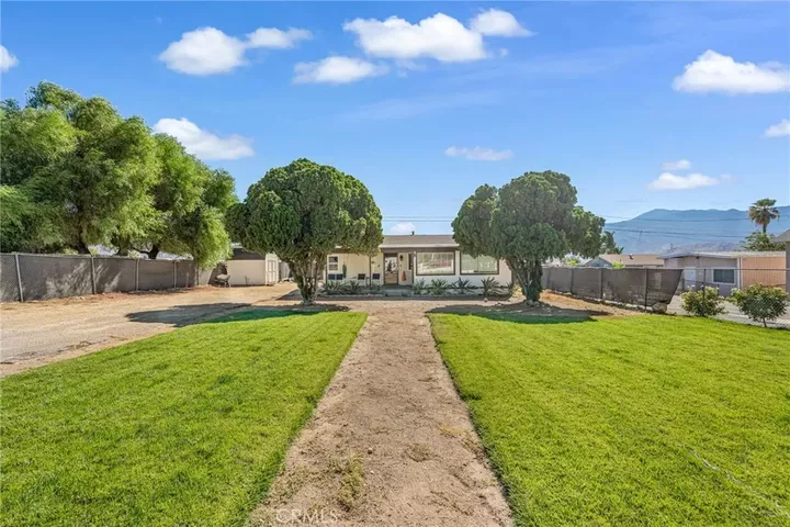 Property Photo:  934 N Almond Way  CA 92220 