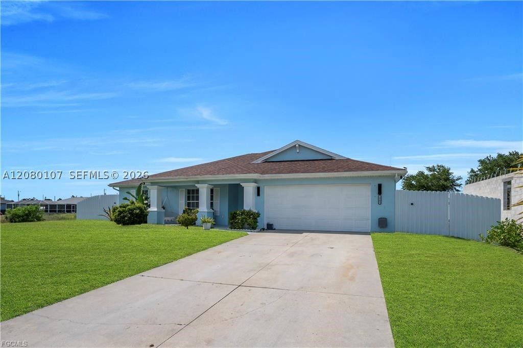 Property Photo: 3902 3rd St SW FL 33976