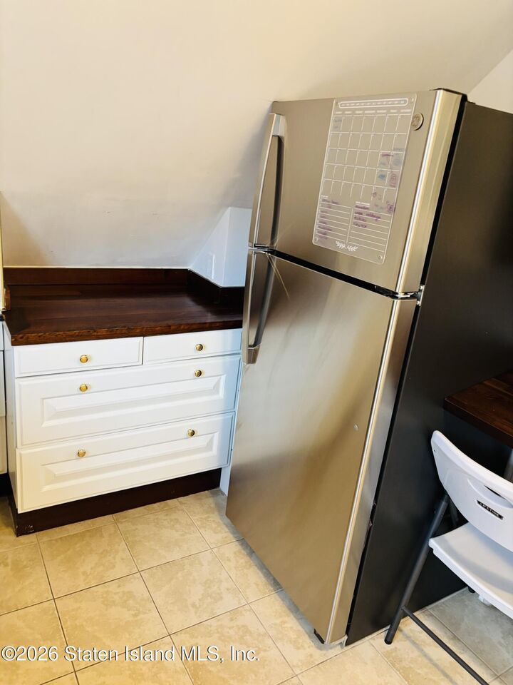 Property Photo:  195 Prescott Avenue 2  NY 10306 