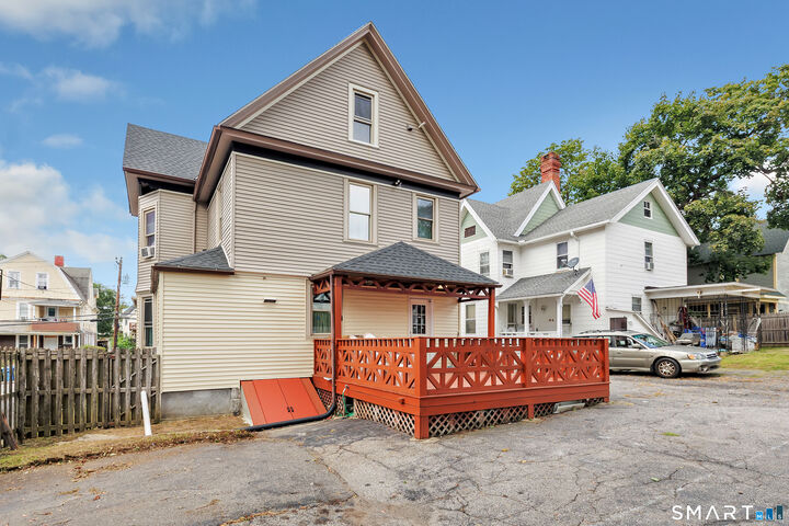 Property Photo:  48 Waterville Street  CT 06710 