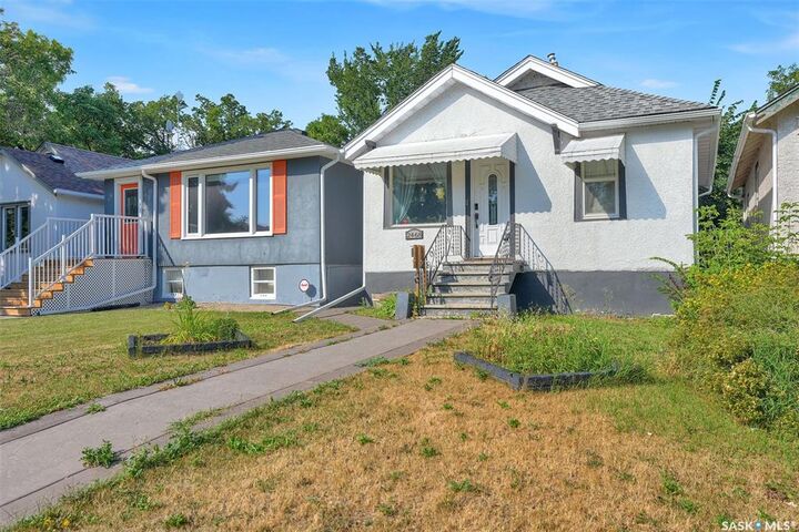 Property Photo:  2468 Elliott Street  SK S4N 3H3 