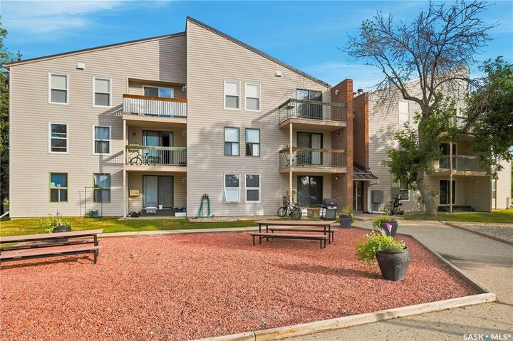 Property Photo:  34 Nollet Avenue 301  SK S4T 7P9 