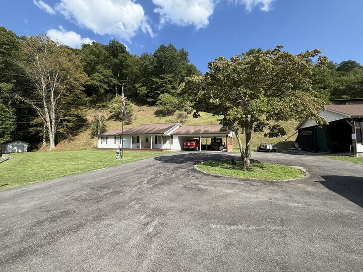 Property Photo:  4207 Poplar Creek Rd  VA 24614 