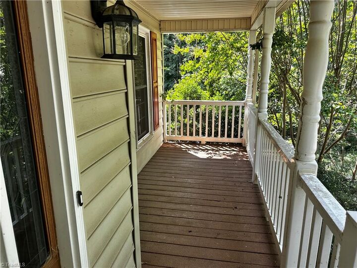 Property Photo: 1720 Braemore Court NC 27284