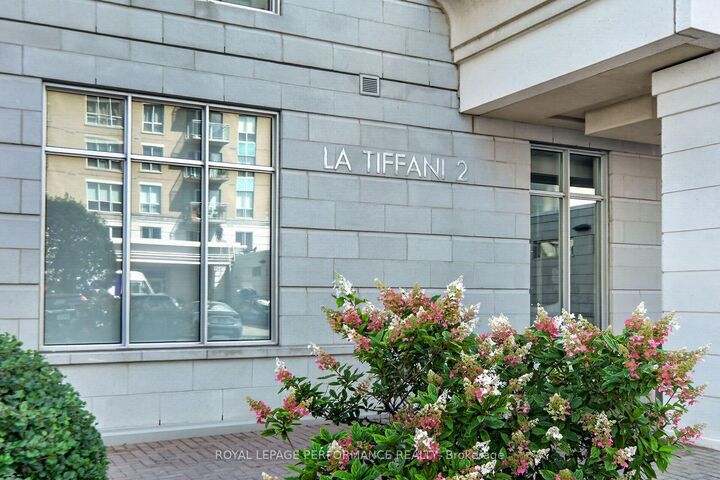 Property Photo:  90 Landry Street 1606  ON K1L 0A9 