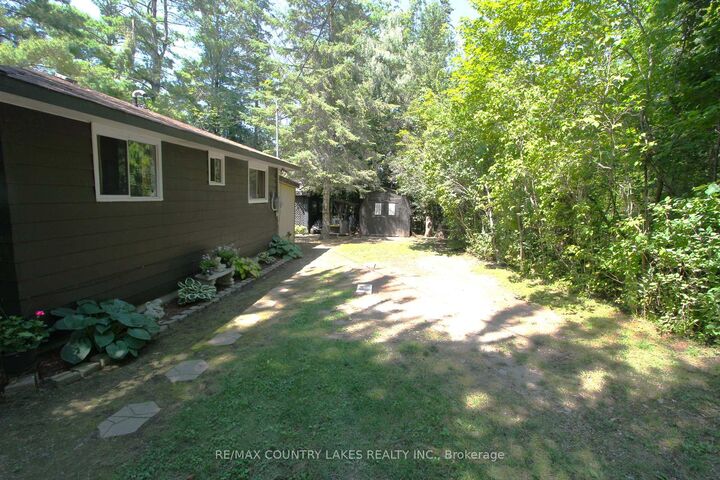 Property Photo:  31 Hillcrest Avenue  ON K0M 2B0 