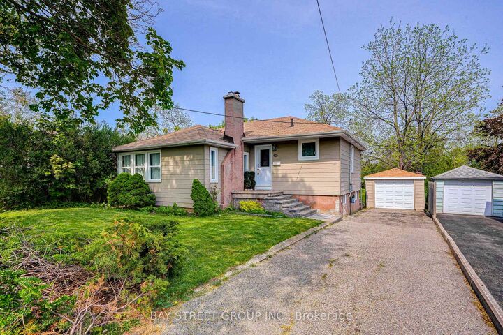 Property Photo:  161 Church Street S  ON L4C 1W5 