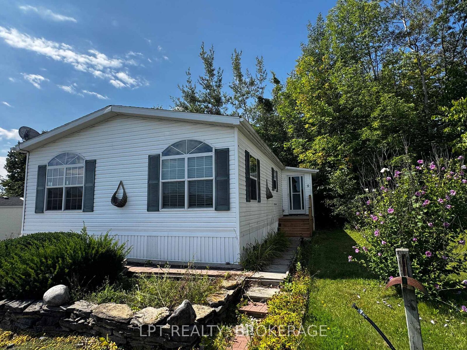 Property Photo:  152 Concession Road 11 W Road 5  ON K0L 1Y0 