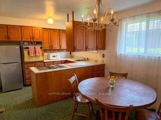Property Photo:  767 Claude Street  ON K1K 2S1 