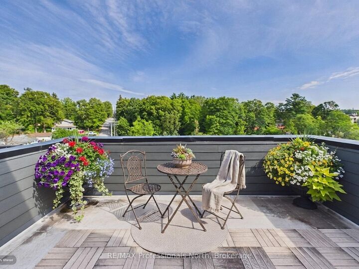 Property Photo:  10A Kimberley Avenue 501  ON P1L 0A4 